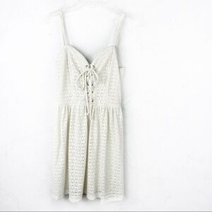[Bebop] Cream Eyelet Lace Up Dress